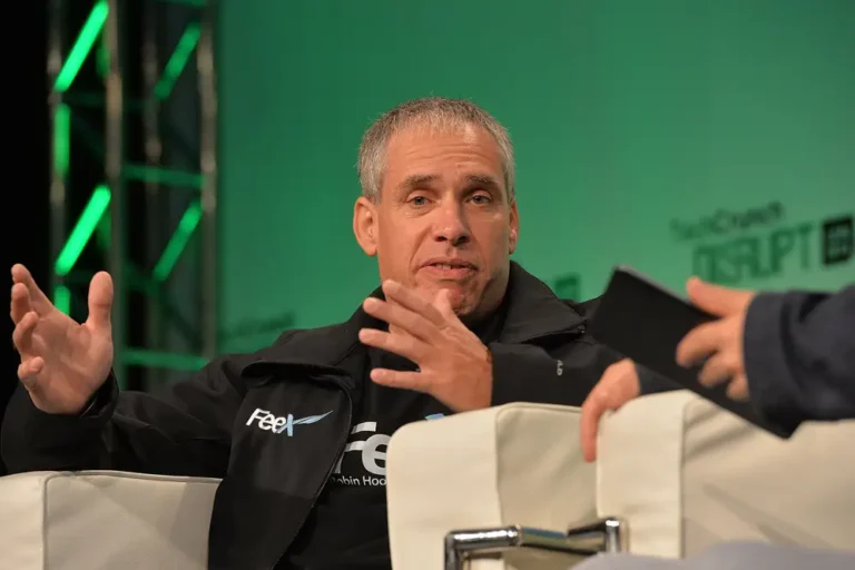 Waze cofounder explains the 2 questions he asks a job candidate’s reference