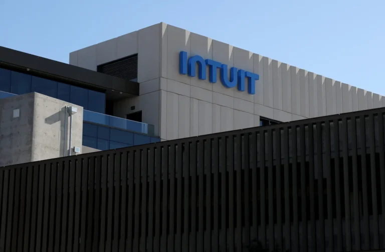 Read Intuit CEO’s message announcing over 1,000 layoffs due to performance — but the company is hiring 1,800 in areas like AI