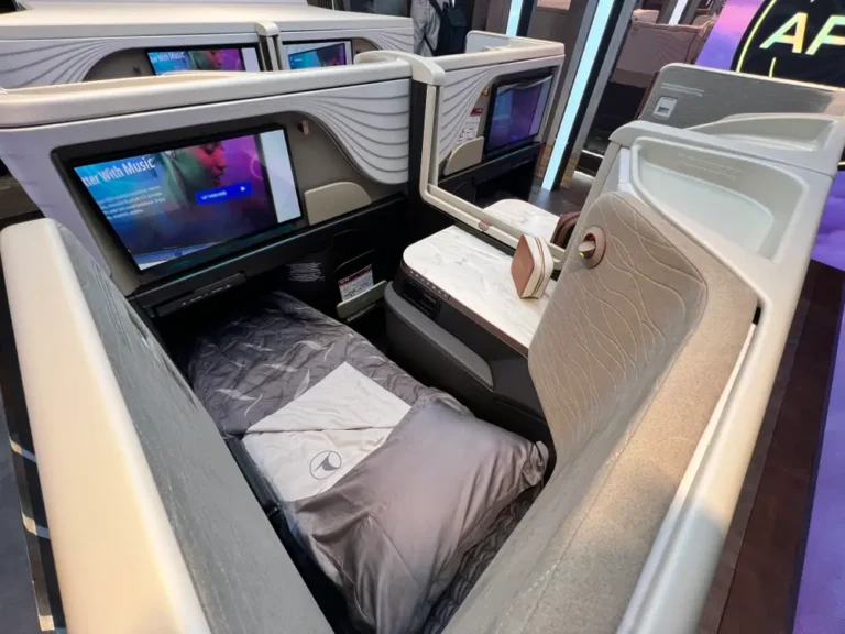 Turkish Airlines wants to go toe-to-toe with its Middle Eastern rivals. See inside its luxurious new business class suites.