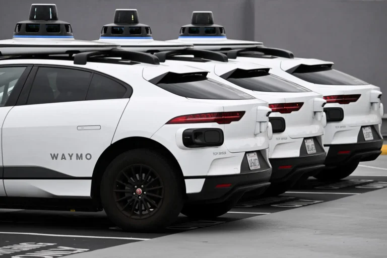 Waymo robotaxis have made their standby parking lot into a honking mess