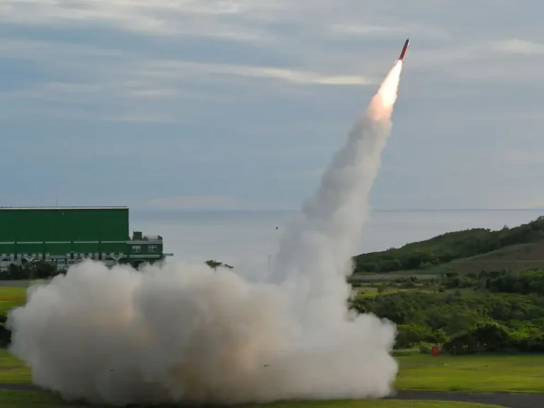 Y Combinator is making its first weapons industry bet on a company that wants to be the SpaceX of missiles