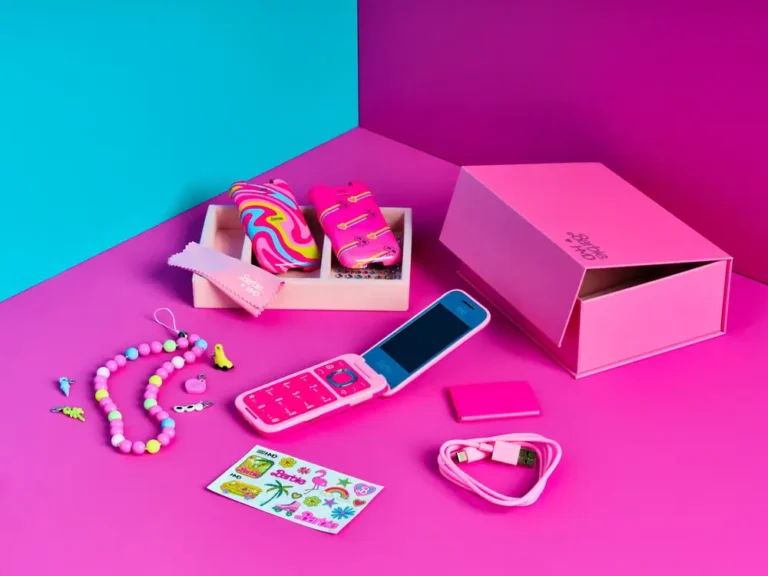 A new retro Barbie flip phone aims to take smartphone-addicted teens back to simpler times