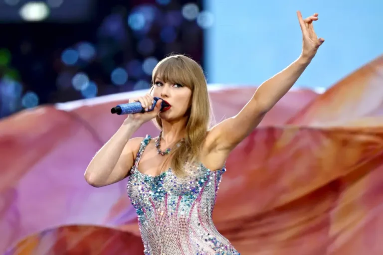 The strategic way Taylor Swift shut down fan backlash, endorsed Kamala Harris, and won