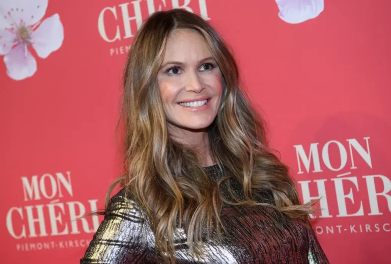 News outlets reported Elle Macpherson beat breast cancer with alternative therapies. Doctors say that’s misleading and potentially dangerous.