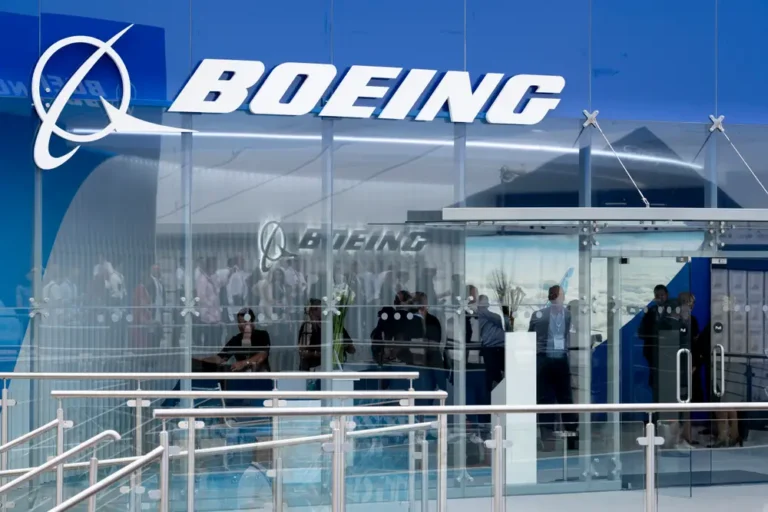 Boeing just put out its ‘final and best’ offer to striking workers: a 30% wage hike and a $6,000 bonus