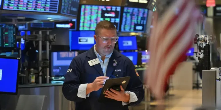 Stock market today: US indexes drop as investors prepare for wave of jobs data this week