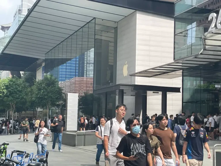 Apple fans line up worldwide as the iPhone 16 officially arrives in stores