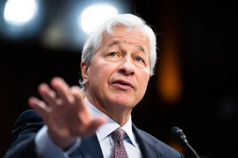 Jamie Dimon says an ‘evil axis’ of countries threatening war is the biggest risk to the world economy in the next century