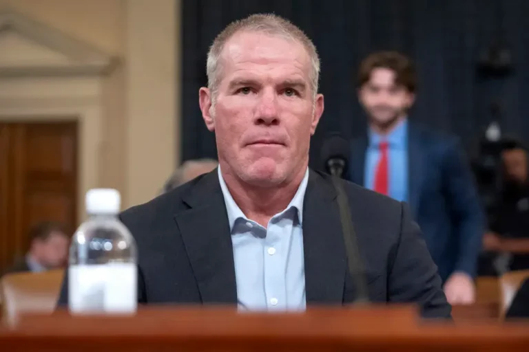 Brett Favre reveals he’s been diagnosed with Parkinson’s disease