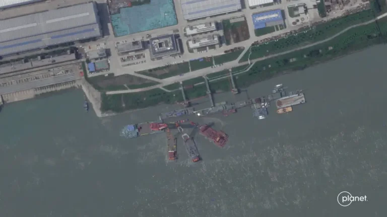 A new first-in-class Chinese attack submarine sank at a Wuhan shipyard in a pier-side accident: US official