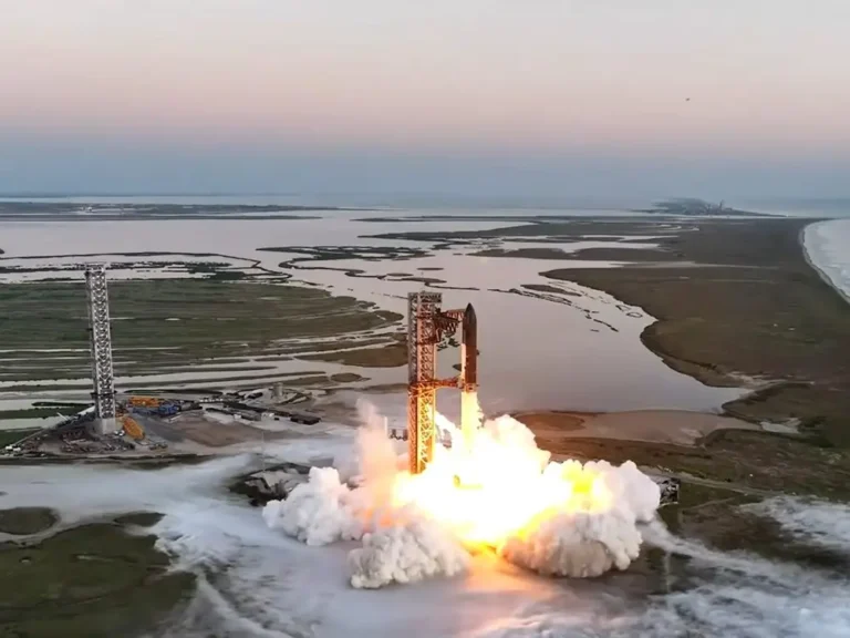 SpaceX’s Super Heavy booster lands successfully back at Starship’s launch site after being caught by ‘chopsticks’