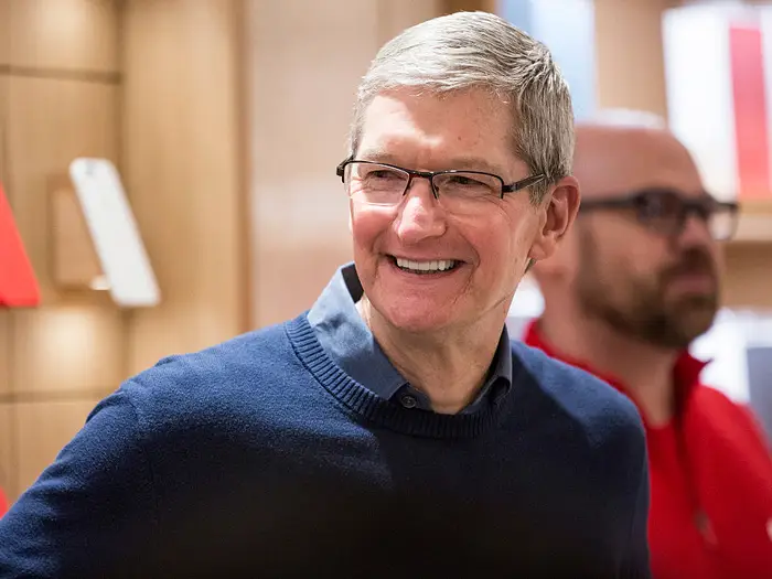 Apple CEO Tim Cook’s daily routine starts with waking up at 4 a.m. and reading customer emails