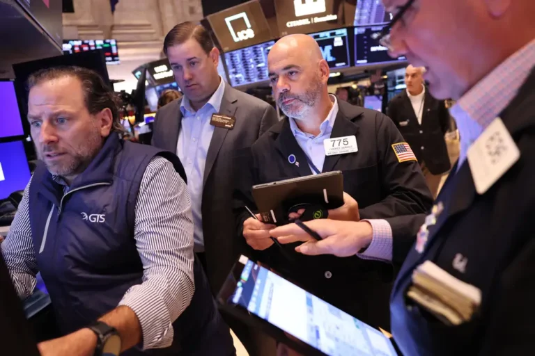 Stock market today: Indexes mixed as traders look to recover from chip sell-off