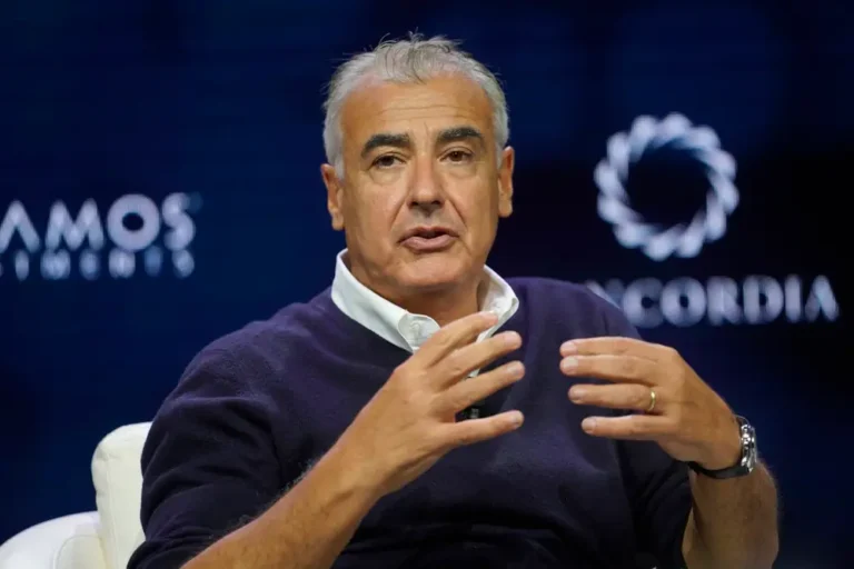 Former Avenue employee accused of ‘blackmailing’ billionaire Marc Lasry countersues, claiming sexual harassment including forced kissing, groping, and comments about her body