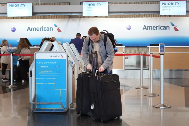 American Airlines is starting to shame passengers who try to board too early