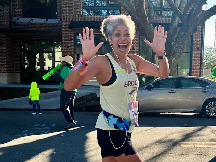 A 67-year-old woman shares 4 workout tips she used to bounce back from a hip replacement — enough to run a marathon