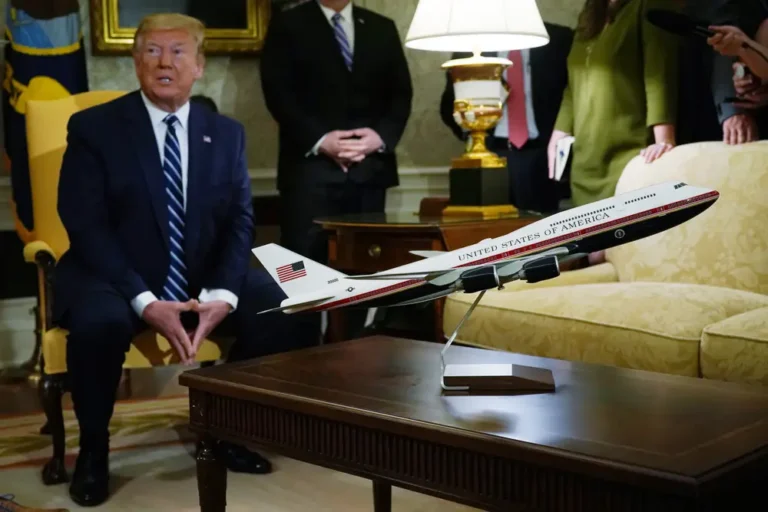 It looks like Donald Trump will get to fly on his cut-price Air Force One after all