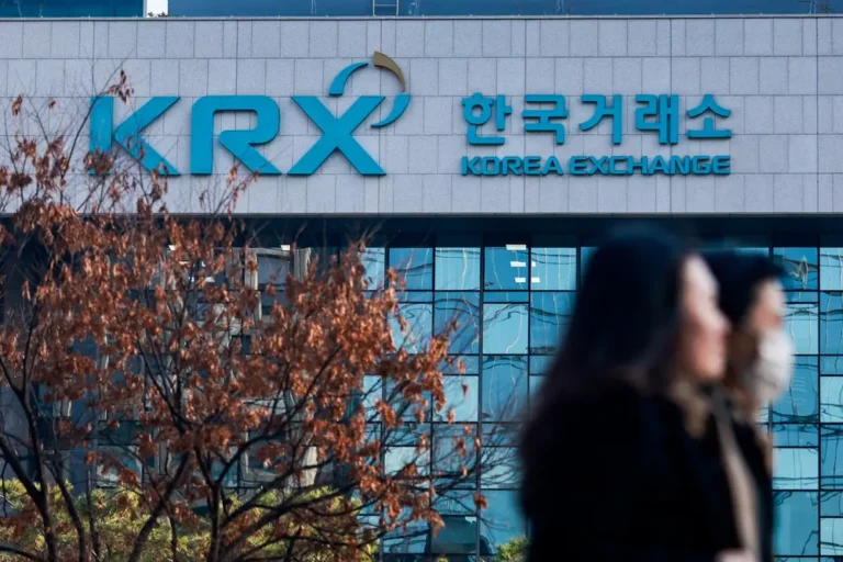 South Korean stocks end the year down 10% after political turmoil and the Jeju Air plane crash