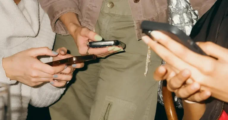 How ‘IRL social’ apps are getting people to hang out in person and taking aim at loneliness