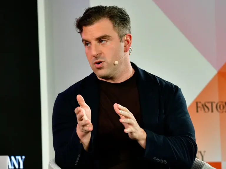 Airbnb’s Brian Chesky avoids 1-on-1 meetings so he doesn’t have to play ‘therapist.’ Here’s how to run one effectively.