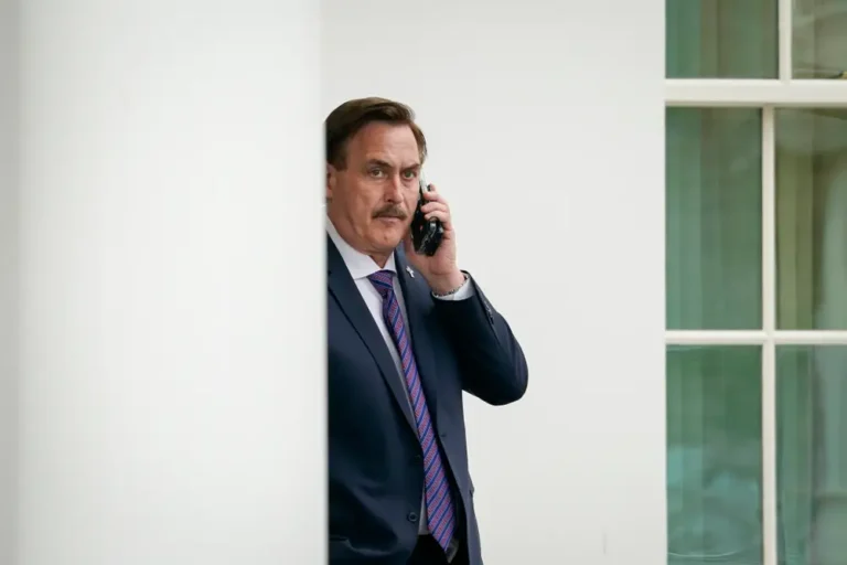 Mike Lindell says ‘cash-strapped’ MyPillow took $1.6 million loan from payday lender at 409% interest