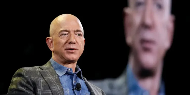 Jeff Bezos reportedly following in Mark Zuckerberg’s footsteps with a $1 million donation from Amazon to Trump’s inauguration