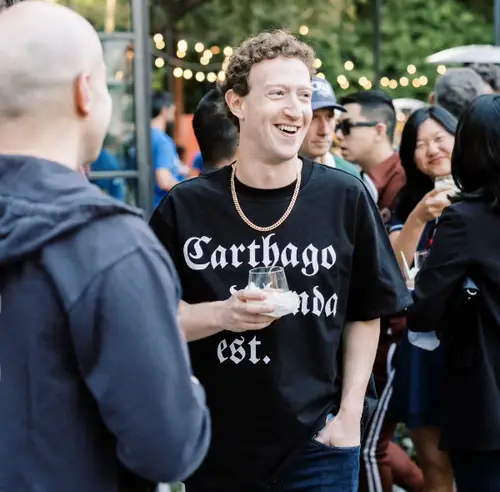 Who would pay $38,000 to own Mark Zuckerberg’s gold chain? This guy.