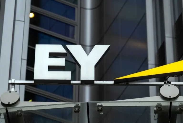 An entire team of EY lawyers jumped ship to a major US law firm