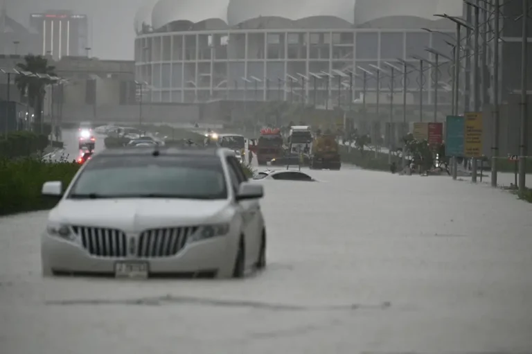 Photos show Dubai overwhelmed by torrential rain