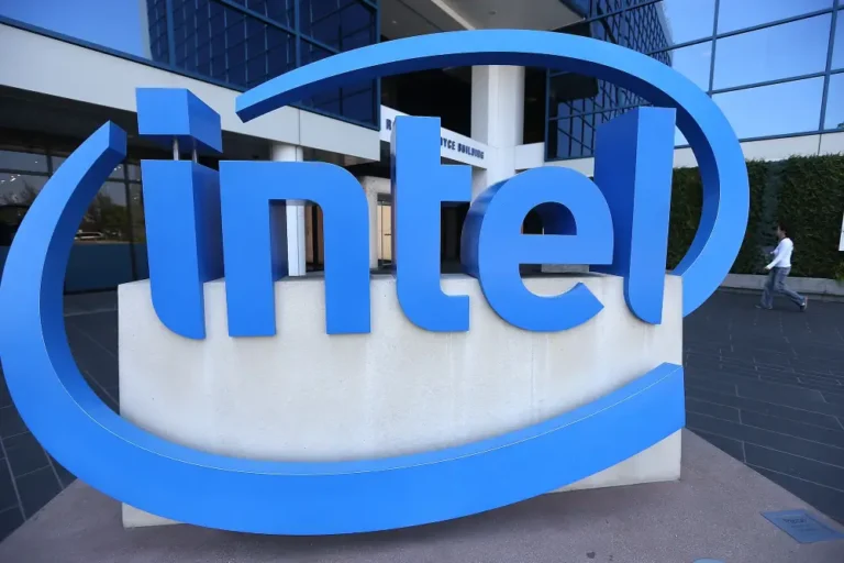 Meet 2 chip execs reportedly in the running for Intel CEO — one is an outsider