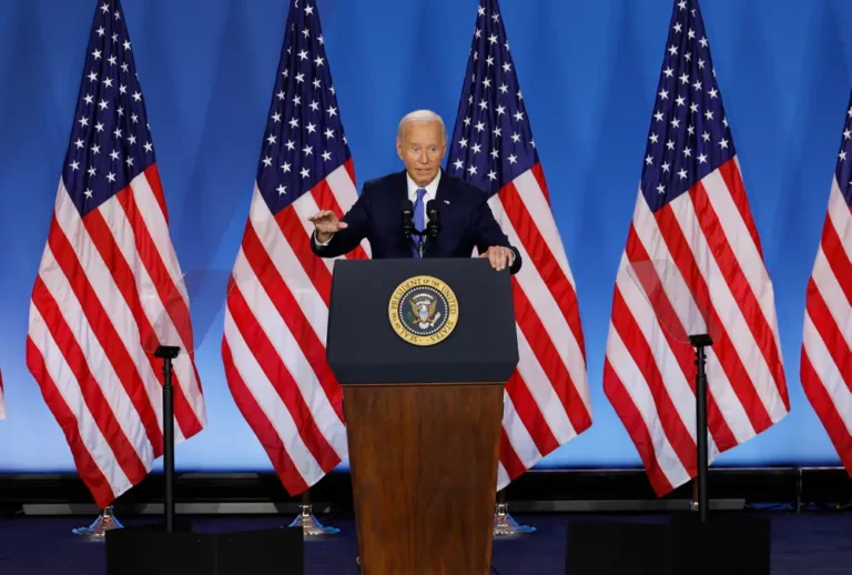 Biden says it was ‘stupid’ not to have signed his name on COVID-19 stimulus checks like Trump