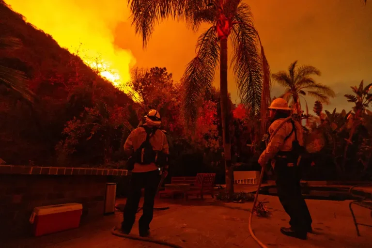 Day 5: Evacuation zone for Palisades Fire expanded as LA blazes now span over 37,000 acres