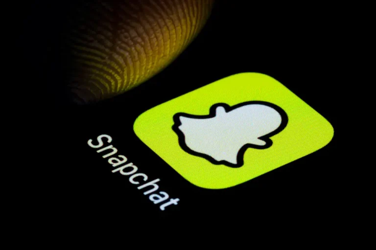 Snap CEO says ‘environment of uncertainty’ around TikTok has boosted Snapchat