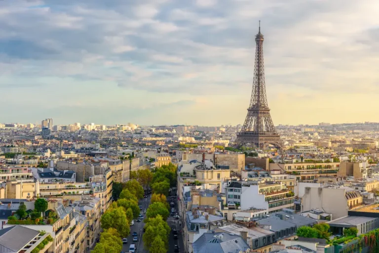 I moved from NYC to Paris. The European dream wasn’t as glamorous as I thought.