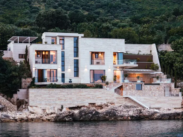 This travel company wanted to meet families’ demand for luxury trips. Its private villa business could be the answer.