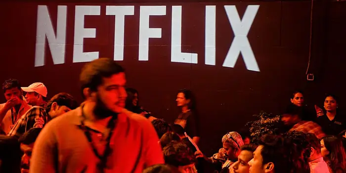 Netflix is charging ahead as one of the stock market’s favorite recession plays