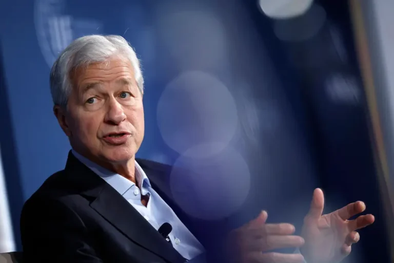 Jamie Dimon warns of ‘stagflation’ and slowing growth in a wide-ranging shareholder letter
