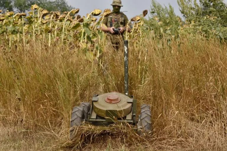 Ukraine is testing new unjammable ground robots Russia can’t stop with its unrelenting electronic warfare