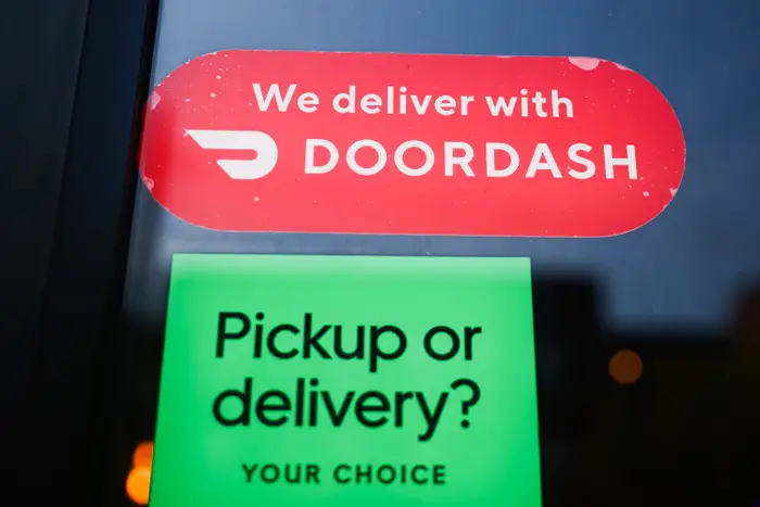 Uber accused DoorDash of stifling competition. DoorDash says merchants just like them more.
