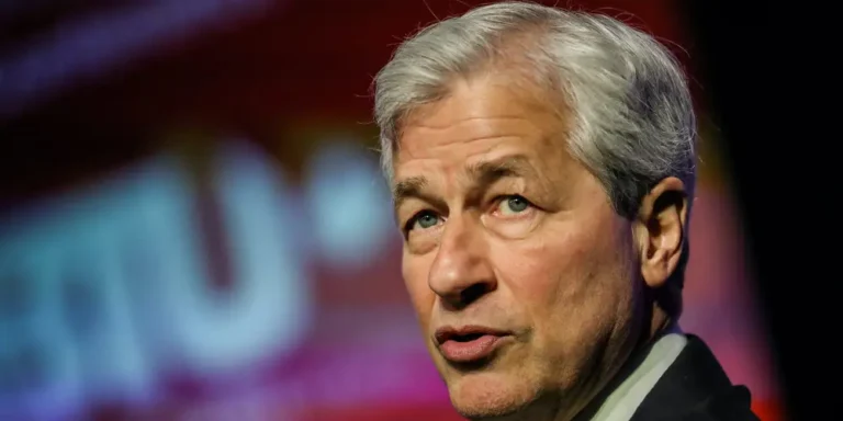 JPMorgan CEO Jamie Dimon warns the economy faces ‘considerable turbulence’