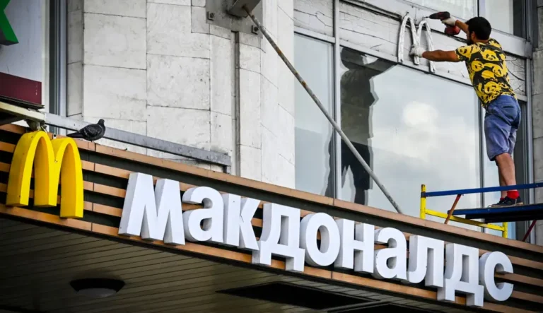 2 of the major American companies that left Russia in 2022 say they’re in no rush to go back