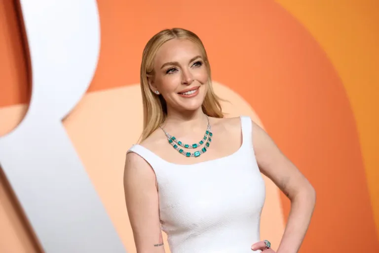 Lindsay Lohan says she has fewer worries as a mother in Dubai than in New York and LA
