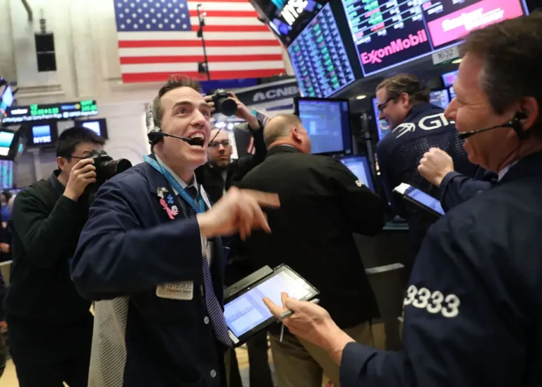 Goldman Sachs shares 20 ‘rising star’ stocks that a growing number of hedge funds are betting on