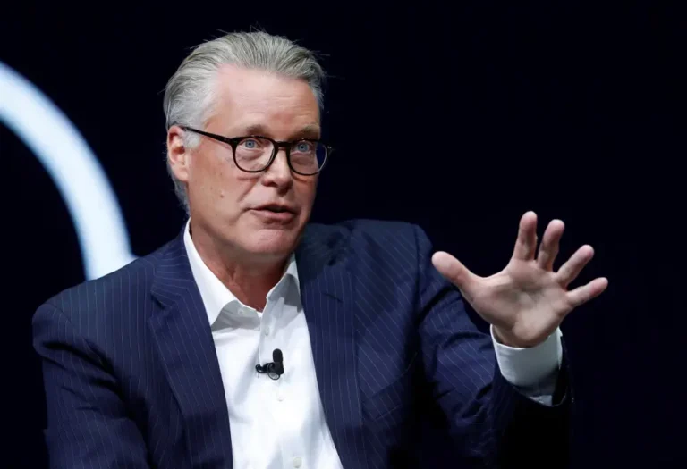 Delta CEO says one of its most popular routes was faster in the 1950s than today, and antiquated air traffic control is to blame