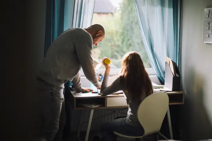 I’m a mentor for affluent teens and young adults. Here are 5 lessons every parent should teach their children before college.