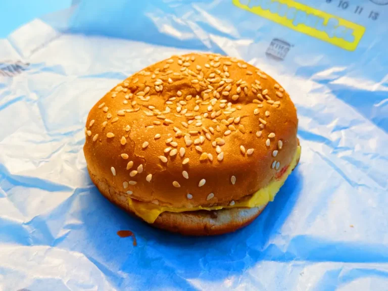I tried the cheapest cheeseburgers at McDonald’s, Wendy’s, and Burger King. The least expensive burger was the best.