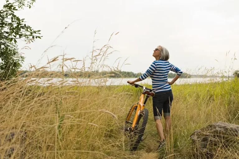 The unique steps millennials, Gen X, and boomers can take to prepare for the ‘fragile decade’ around retirement