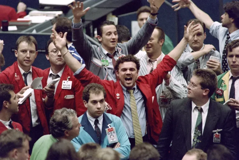 2 charts show why small-cap stocks are in for a monster decade