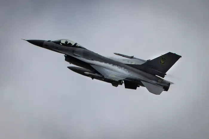 The US is finally giving Ukraine F-16s, but they don’t fly and are just for spare parts