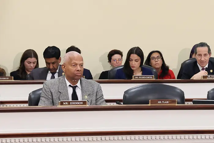 Judges often quit to avoid misconduct investigations. A new bill in Congress would stop that.